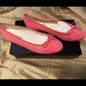 Chanel coral/pink ballerina flats